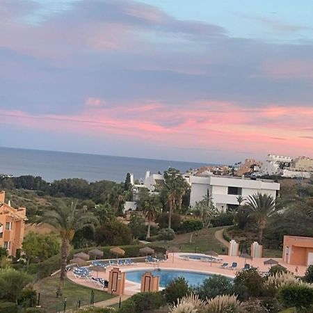 2 Bedroom Penthouse With A Private 360 Rooftop Terrace With Sea And Mountain Views Bahia de Casares Esterno foto